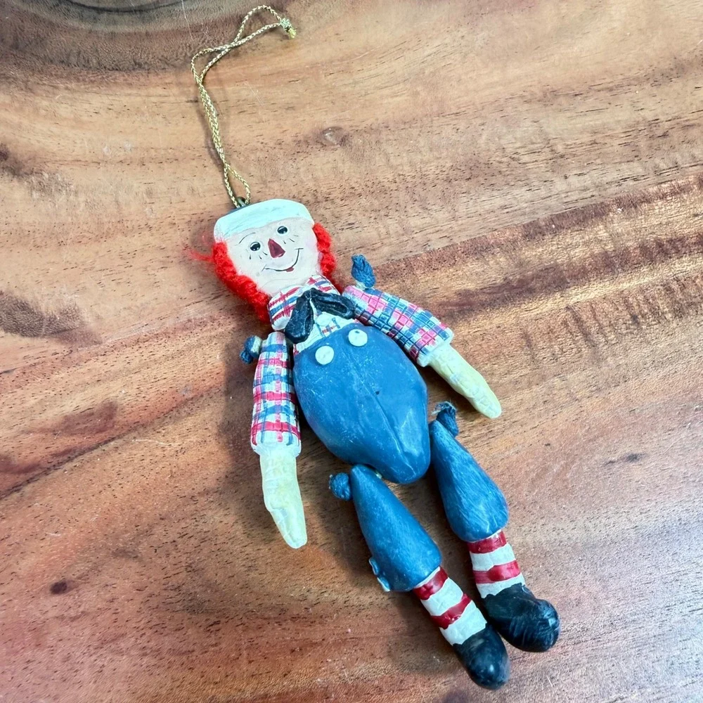Vintage 1998 S&S Raggedy Andy Jointed Resin Christmas Ornament Red Yarn Hair‎